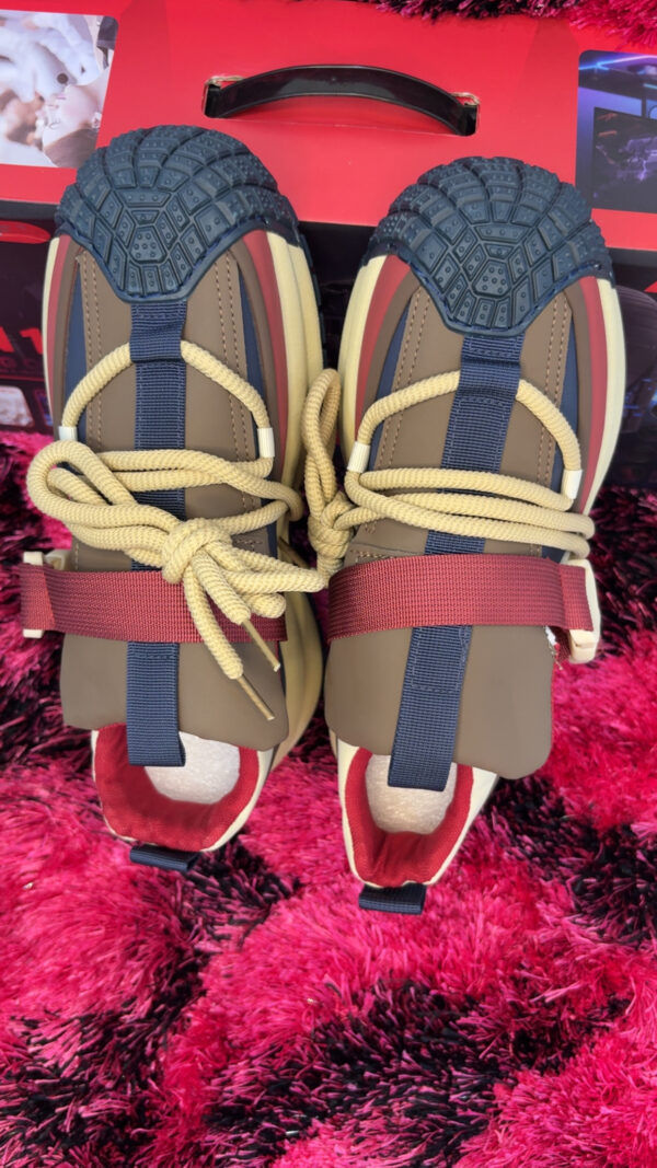 Unisex Outdoor Rugged Sneakers with Striped Design – Heavy-Duty Casual Sports Shoes