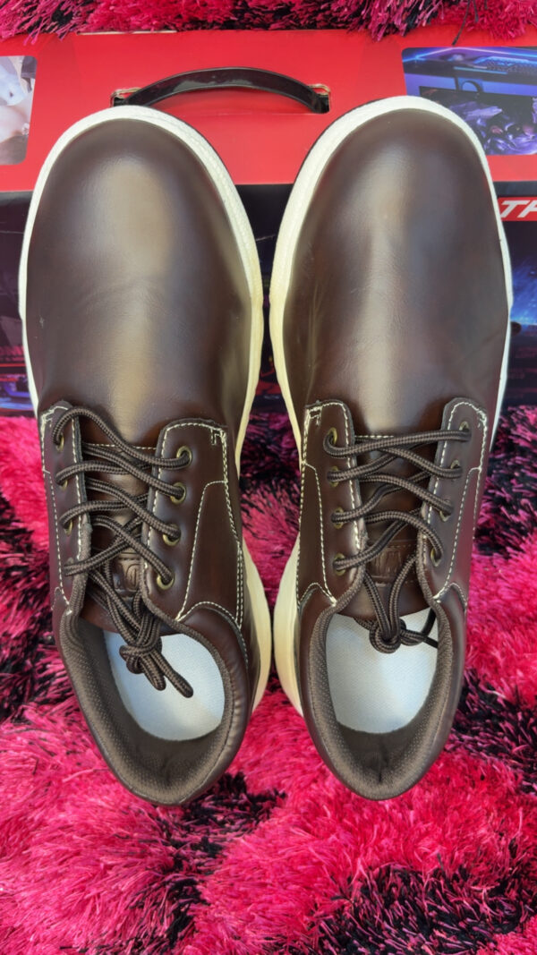 Men’s Chocolate Brown Lace-Up Sneakers – Sleek Leather Look with Cushioned Sole