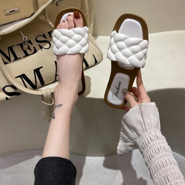 New Fashion Summer Outdoor Flat Sandal for Women Girls Korean Style Open Toe Beach Shoes Casual Daily Shopping Slipper Platform